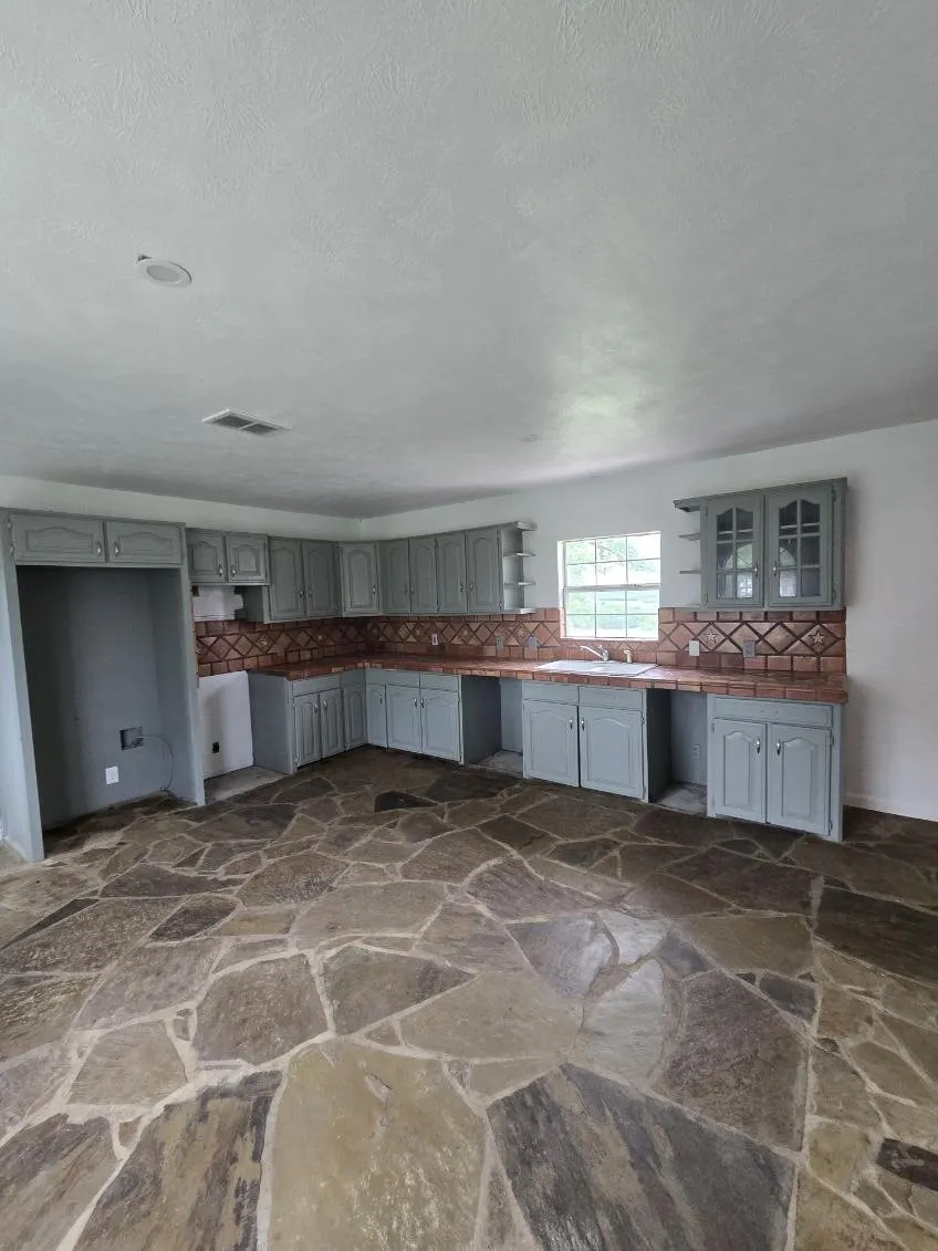 190 Private Road 408 Buffalo, TX 75831