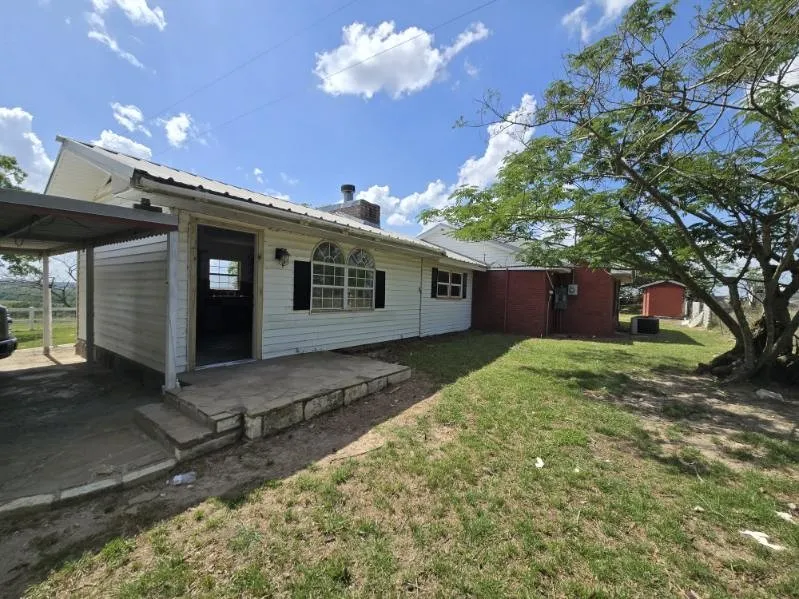 190 Private Road 408 Buffalo, TX 75831