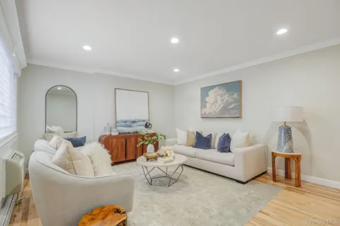 10 Smithtown Boulevard #6A