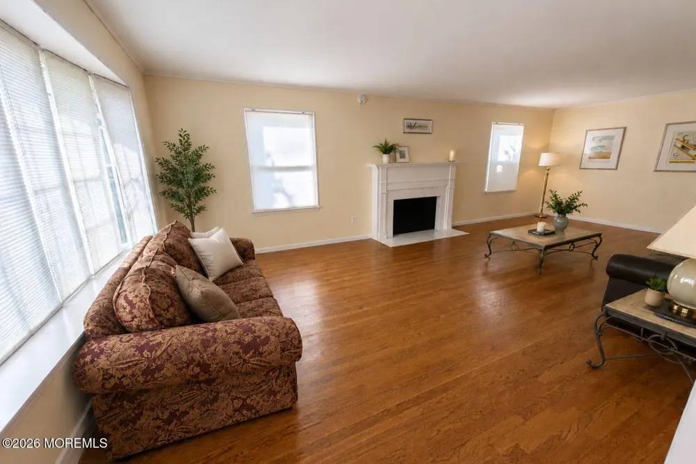 7 Lorraine Avenue Spring Lake, NJ 07762