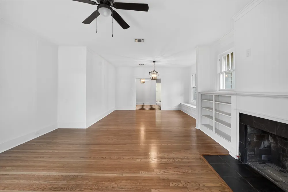 106 Washington Place S Marshall, TX 75670