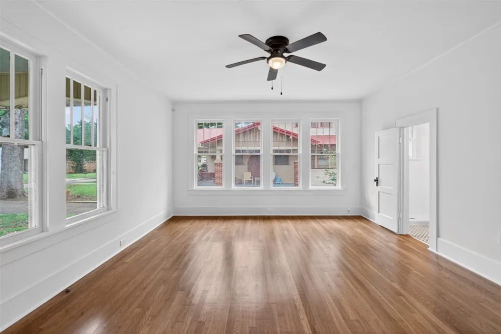 106 Washington Place S Marshall, TX 75670
