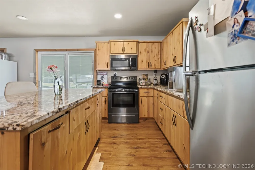 904 W Main Marietta, OK 73448