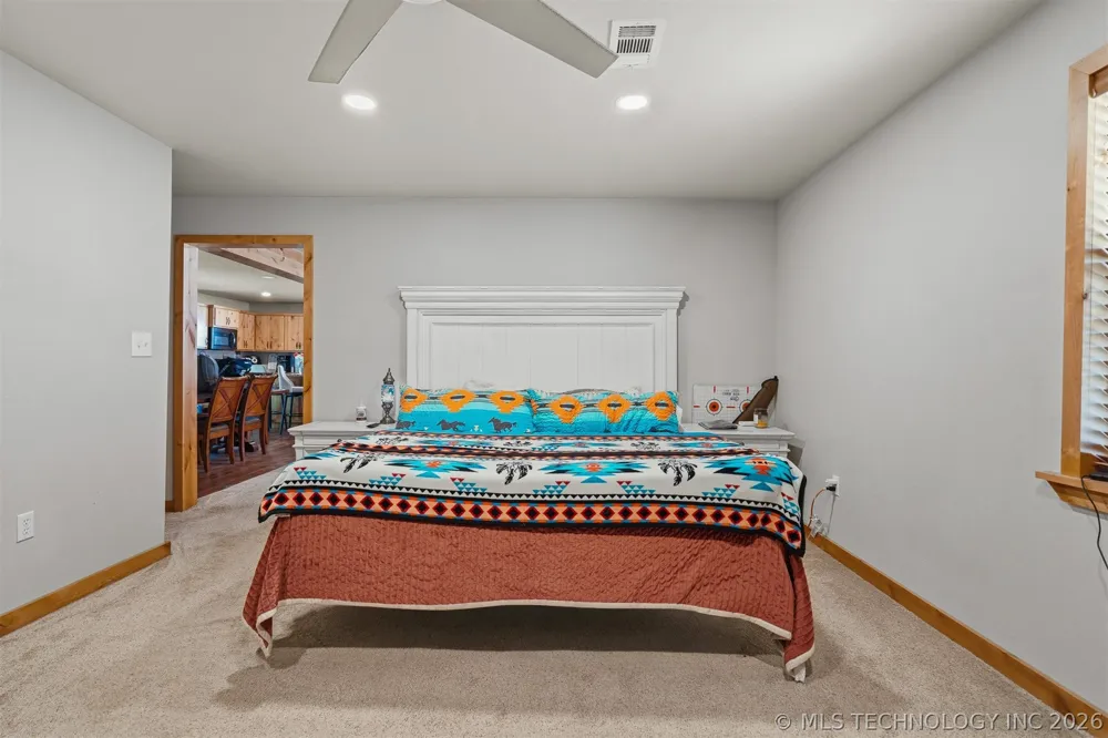 904 W Main Marietta, OK 73448