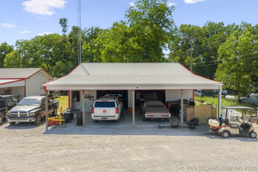 904 W Main Marietta, OK 73448