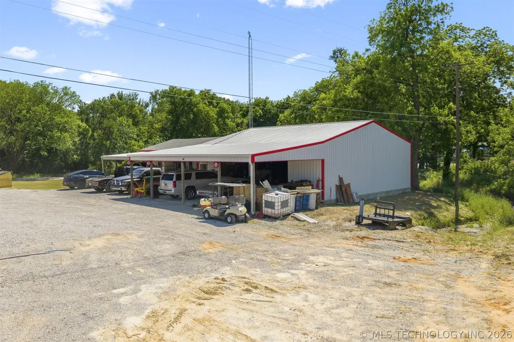 904 W Main Marietta, OK 73448