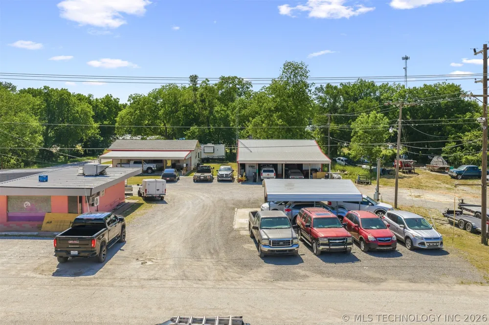 904 W Main Marietta, OK 73448