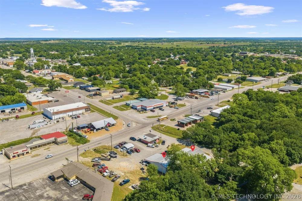 904 W Main Marietta, OK 73448