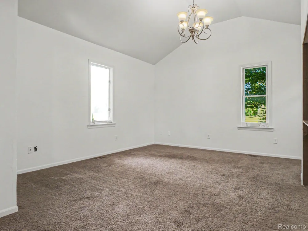 5272 W Frances Road Vienna Charter Township, MI 48420