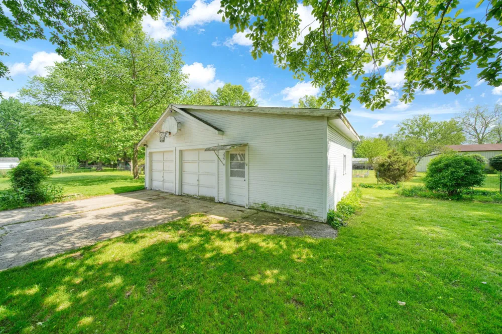 225 Center Court Napoleon Township, MI 49201