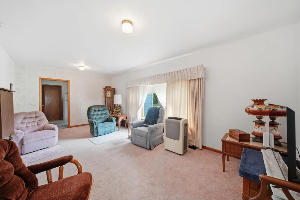 225 Center Court Napoleon Township, MI 49201