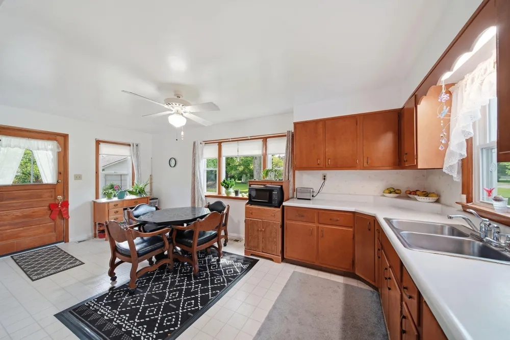 225 Center Court Napoleon Township, MI 49201