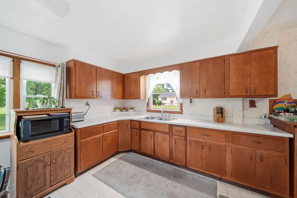225 Center Court Napoleon Township, MI 49201