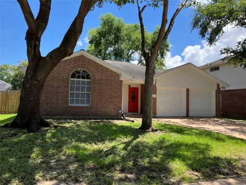 1827 Oak Ridge Drive