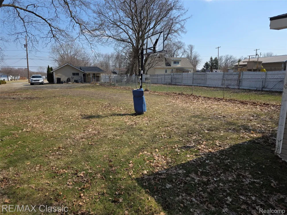 3259 State Road Richfield Township, MI 48423