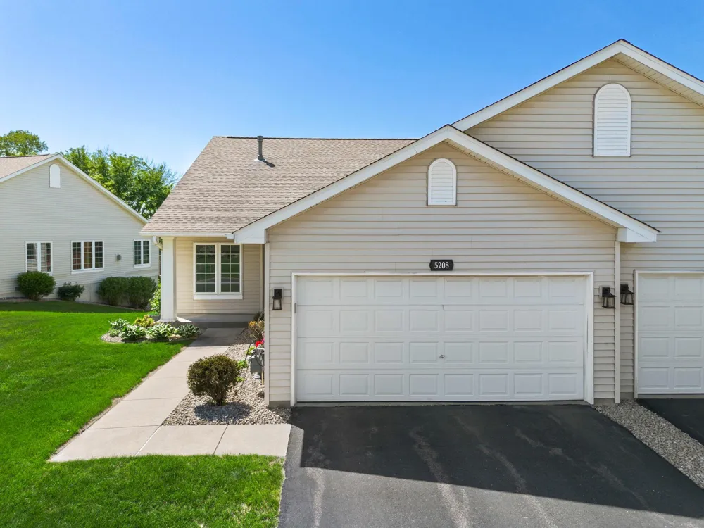 5208 Deerfield Lane SE Prior Lake, MN 55372