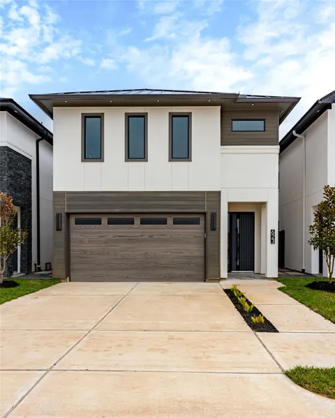 623 Rolling Oaks