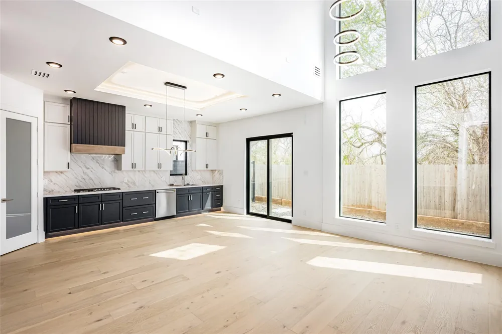623 Rolling Oaks Stafford, TX 77477
