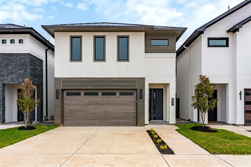 623 Rolling Oaks Stafford, TX 77477