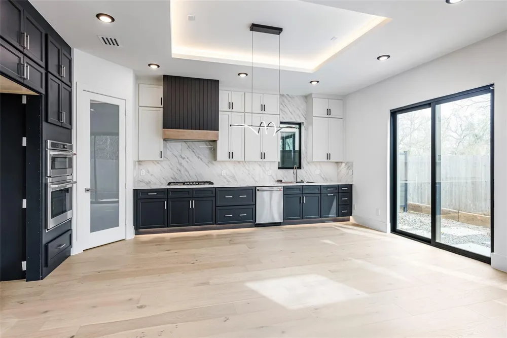 623 Rolling Oaks Stafford, TX 77477