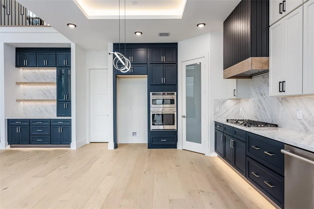 623 Rolling Oaks Stafford, TX 77477