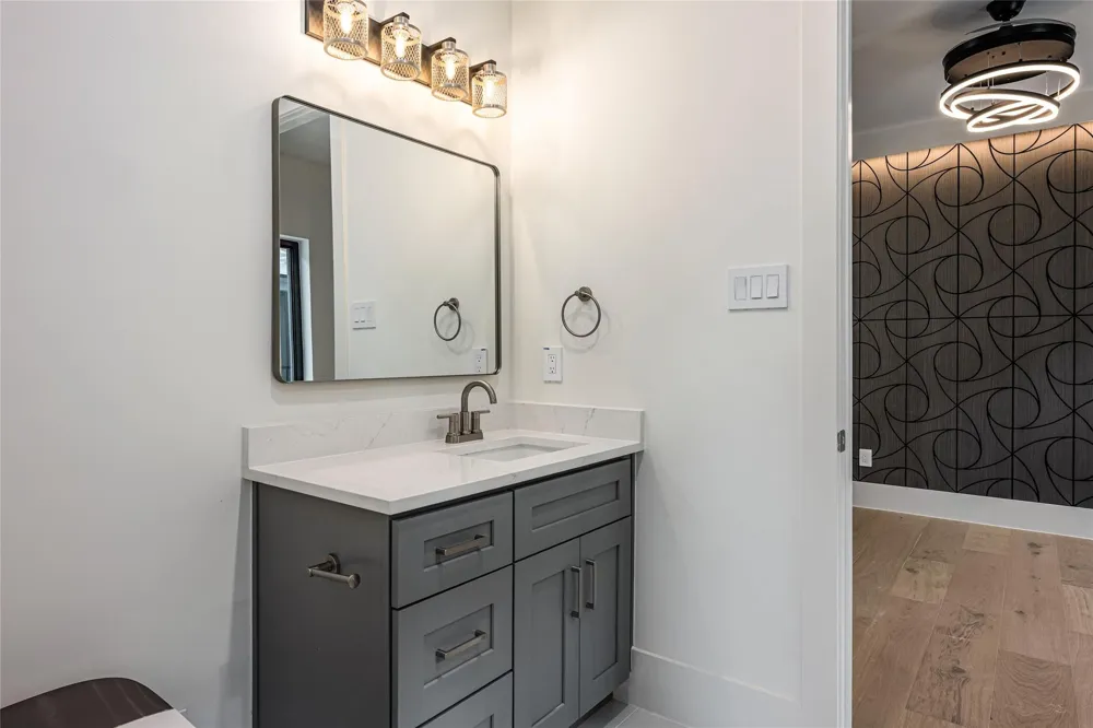 623 Rolling Oaks Stafford, TX 77477