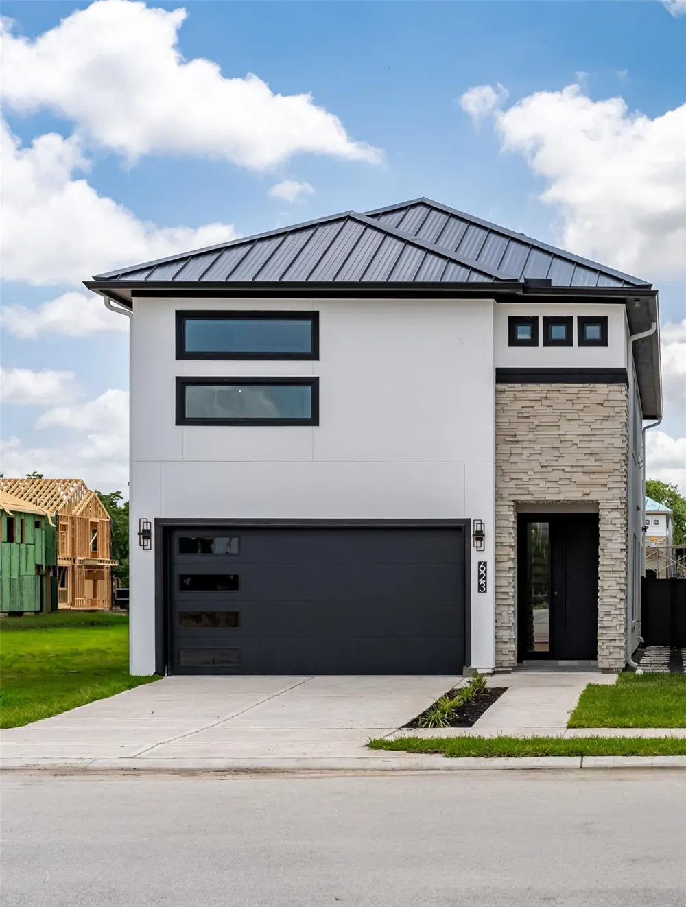 631 Rolling Oaks Stafford, TX 77477