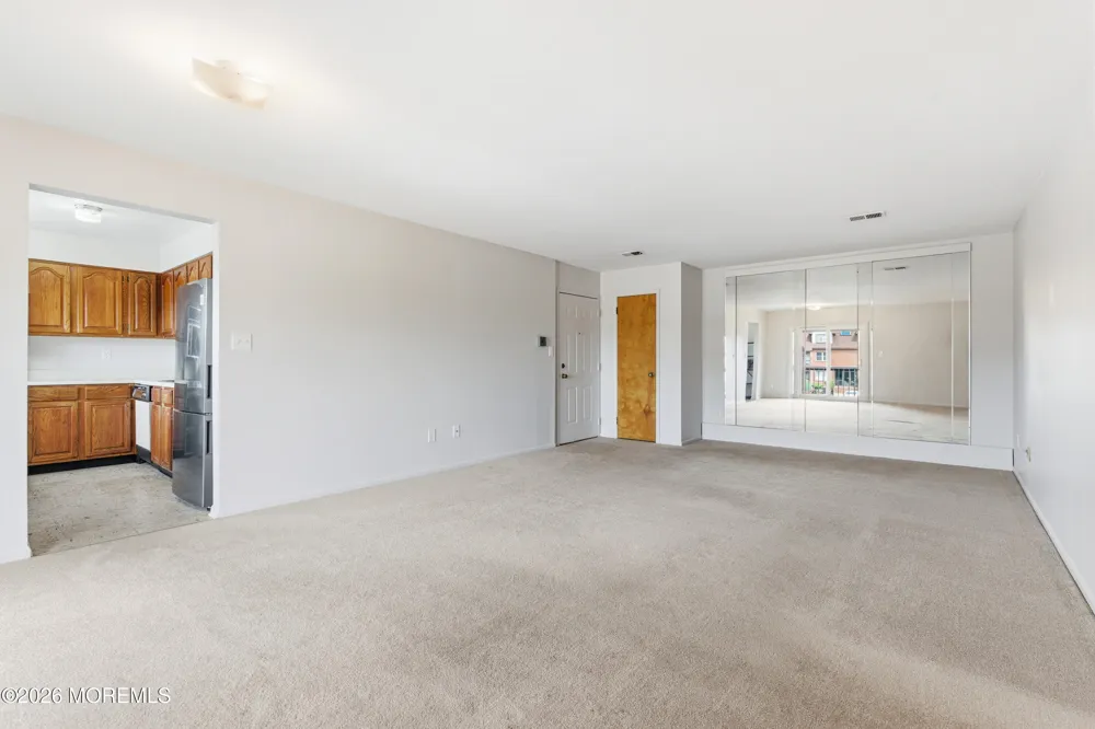 114 Beverly Hill Terrace #H Woodbridge, NJ 07095