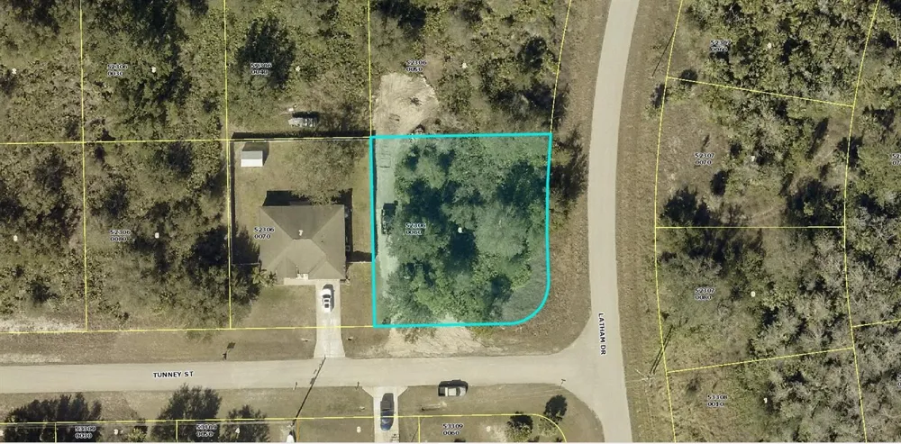 710 TUNNEY STREET Lehigh Acres, FL 33972