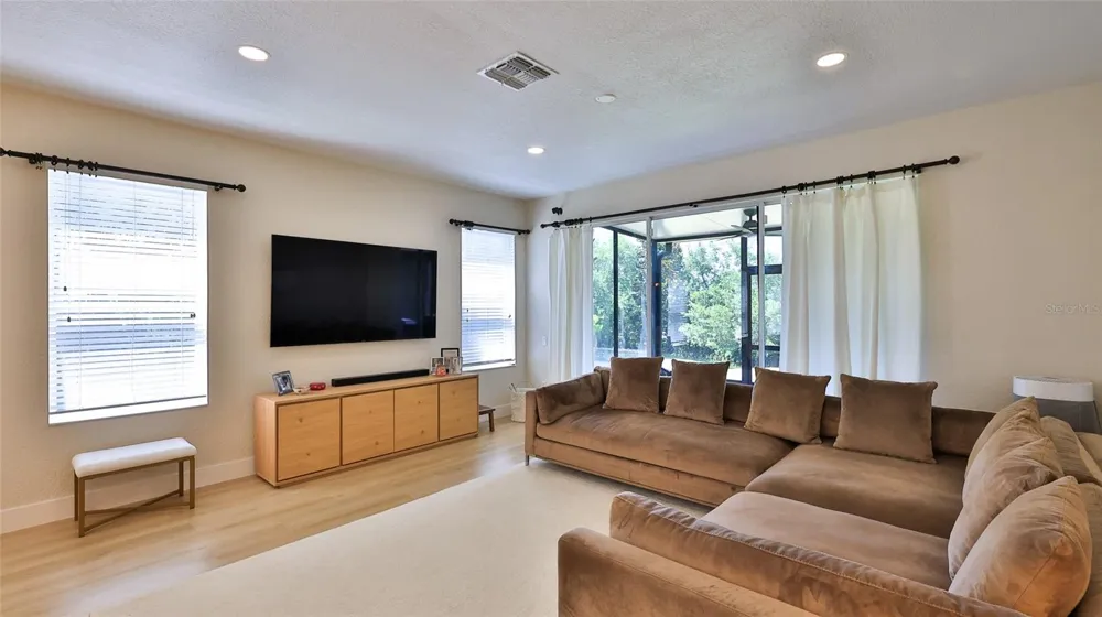 1102 BERKMAN CIRCLE Sanford, FL 32771