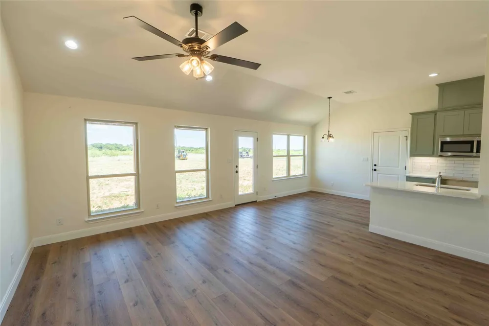 507 Crusher Road Jacksboro, TX 76458