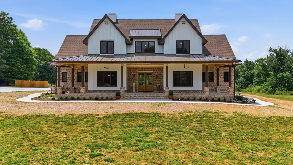 12631 Jones Gap Road Soddy Daisy, TN 37379