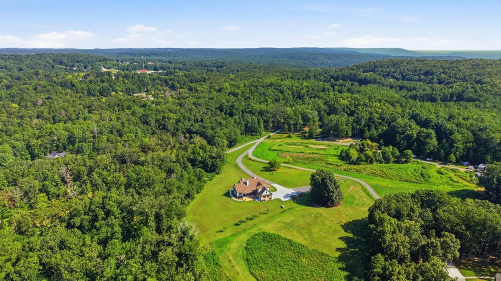 12631 Jones Gap Road Soddy Daisy, TN 37379