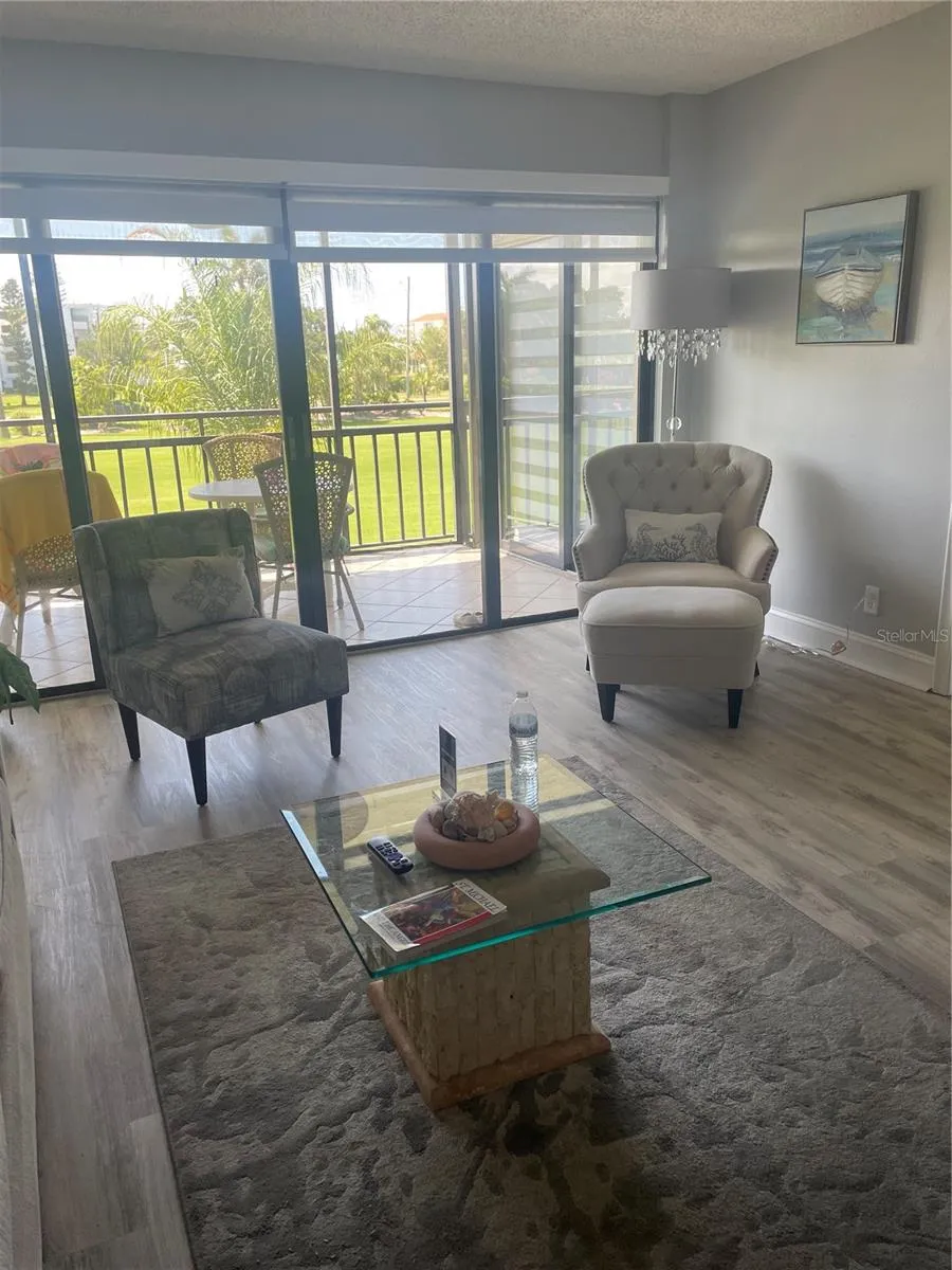 5724 LA PUERTA DEL SOL BOULEVARD #248 St Petersburg, FL 33715