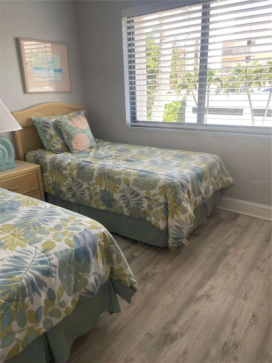 5724 LA PUERTA DEL SOL BOULEVARD #248 St Petersburg, FL 33715