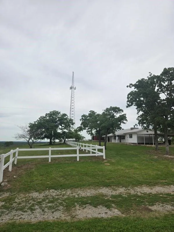 190 Private Road 408 Buffalo, TX 75831