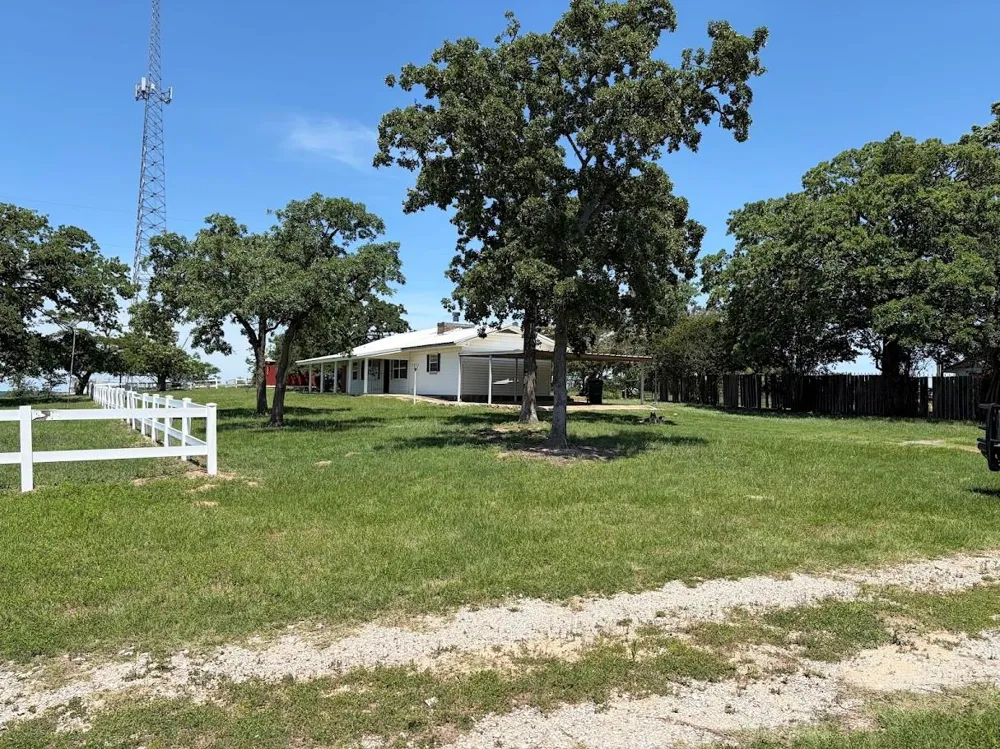 190 Private Road 408 Buffalo, TX 75831
