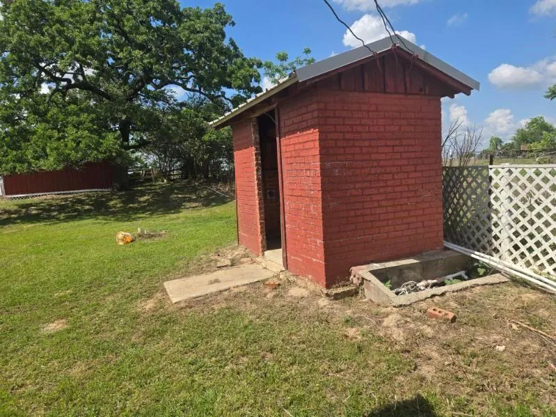190 Private Road 408 Buffalo, TX 75831