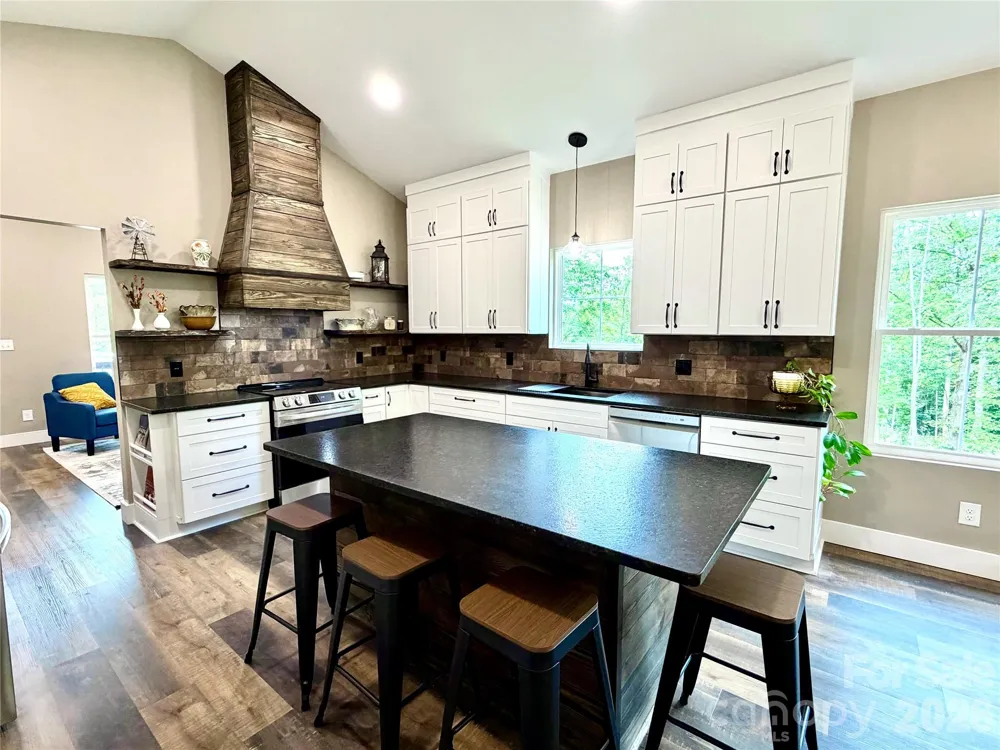 128 Arrowood Lane Harmony, NC 28634