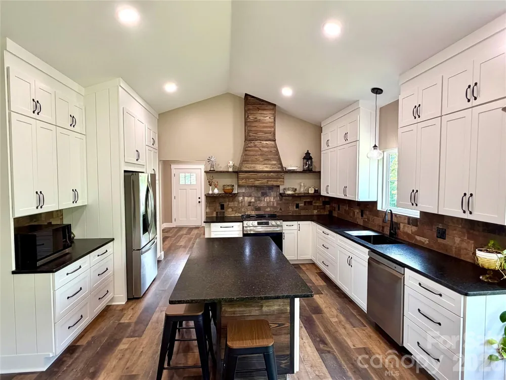128 Arrowood Lane Harmony, NC 28634