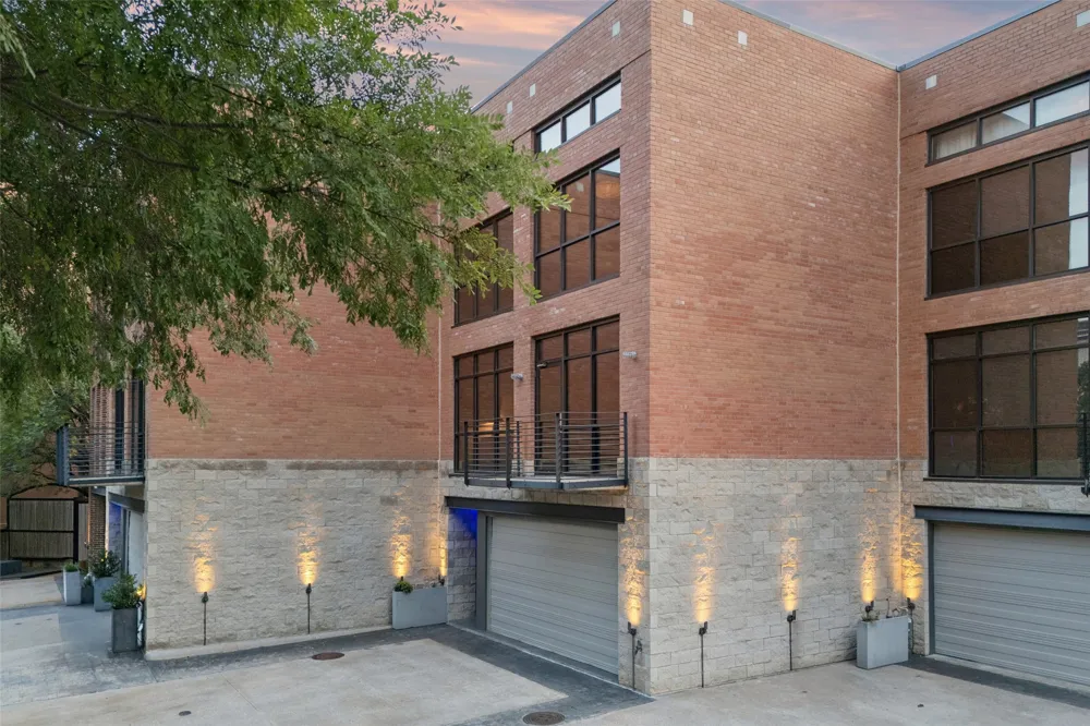 2911 Magnolia Hill Court Dallas, TX 75201