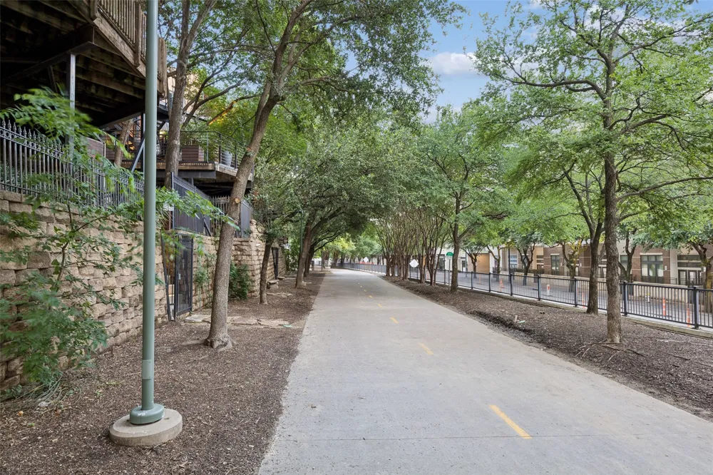 2911 Magnolia Hill Court Dallas, TX 75201