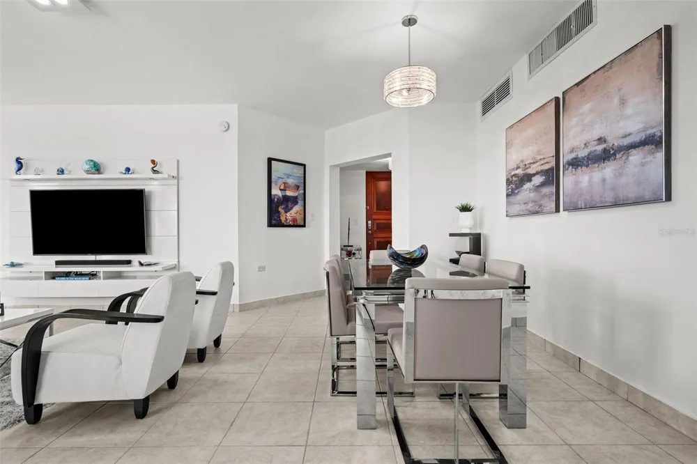 100 OCEAN DRIVE #144 Humacao, PR 00791