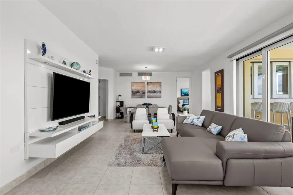 100 OCEAN DRIVE #144 Humacao, PR 00791