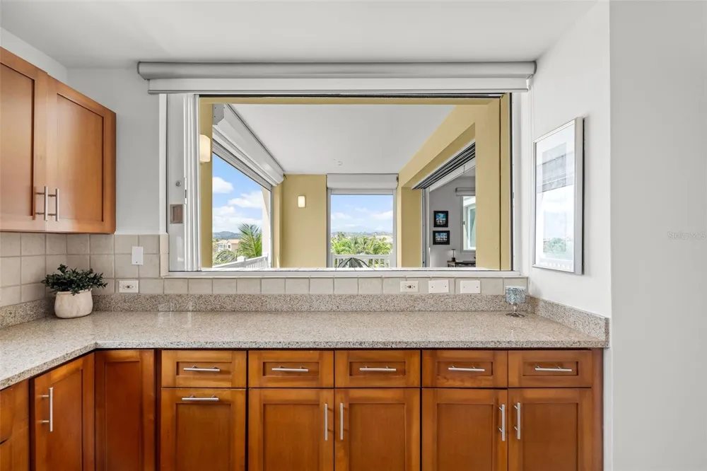 100 OCEAN DRIVE #144 Humacao, PR 00791