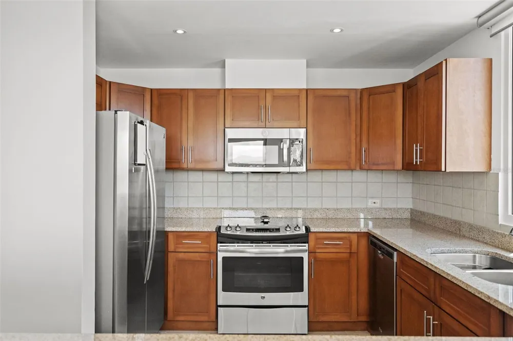 100 OCEAN DRIVE #144 Humacao, PR 00791