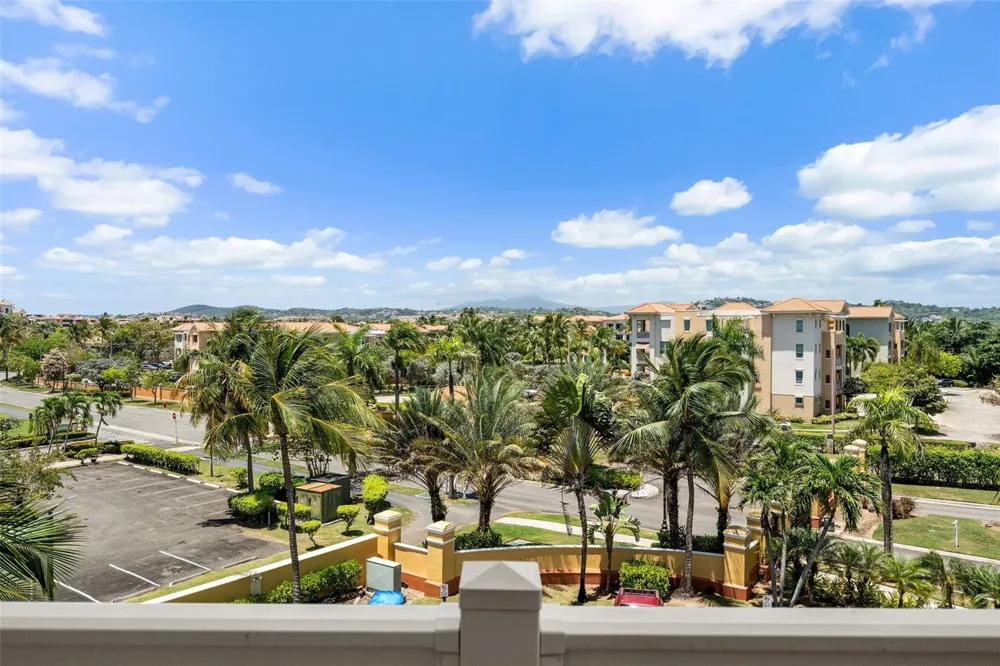 100 OCEAN DRIVE #144 Humacao, PR 00791