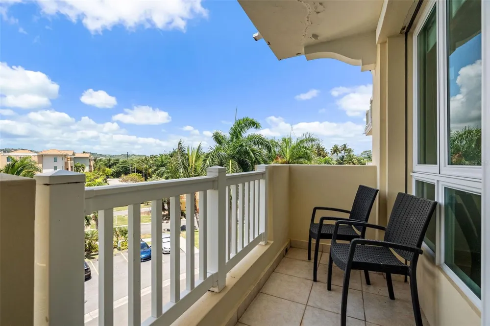 100 OCEAN DRIVE #144 Humacao, PR 00791