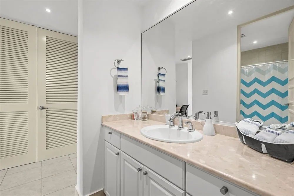 100 OCEAN DRIVE #144 Humacao, PR 00791
