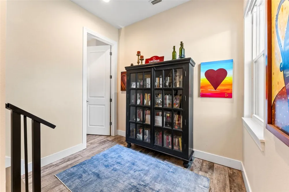 4910 W MCELROY AVENUE #6 Tampa, FL 33611